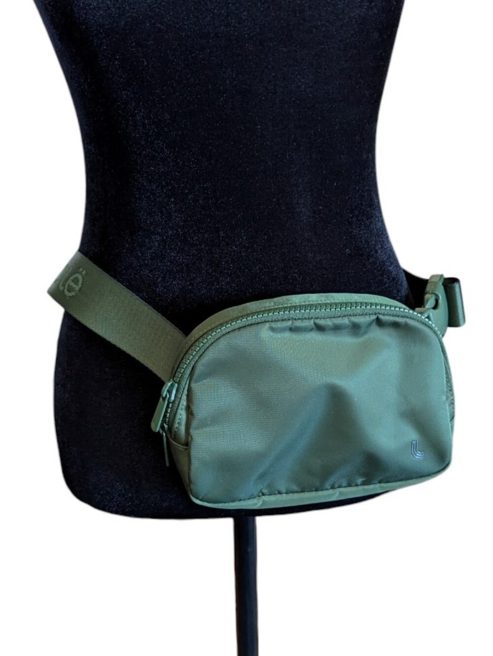 Lole Fanny Pack Hip Pouch Travel Green